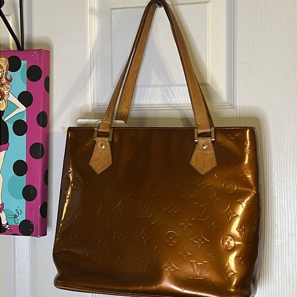 FINAL SALE PRICE Louis Vuitton Elegant Houston Design Brown monogram Vernis - Picture 5 of 12